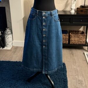 NWT Banana Republic Factory Classic Denim Knee-Length Skirt